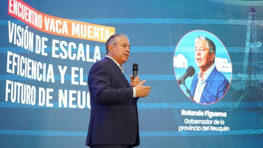Figueroa confirmó la exención de Ingresos Brutos para quienes contraten pymes locales. Foto: gentileza. 