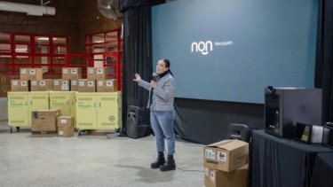 Más de 3.600 nuevos dispositivos tecnológicos para escuelas de Neuquén: dónde se entregaron