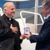 Imagen de Presentaron el Papamóvil que usará León XIV en Argentina: qué camioneta se adaptó y quién estará a cargo de la custodia