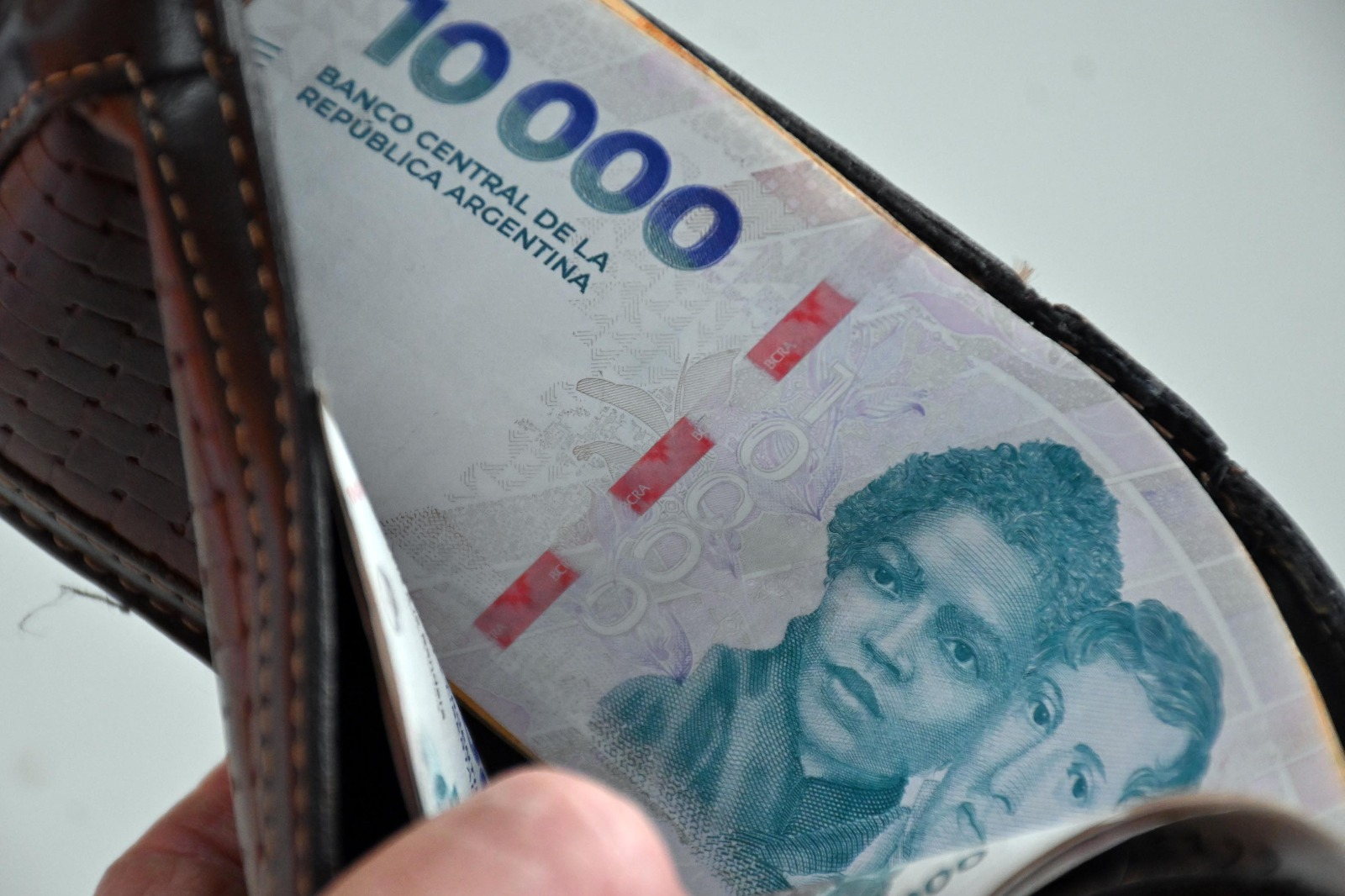 Propuesta del gremio docente en Río Negro para limitar retenciones salariales
