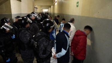 Trasladaron ya el 40% de los presos de Villa Devoto: así fueron llevados hacia Marcos Paz