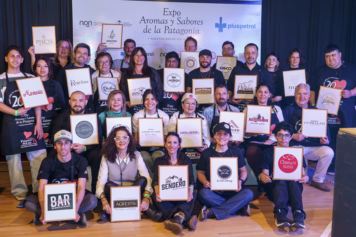 San Martín de los Andes celebró los 20 años de Puentes de Luz con una gala emotiva