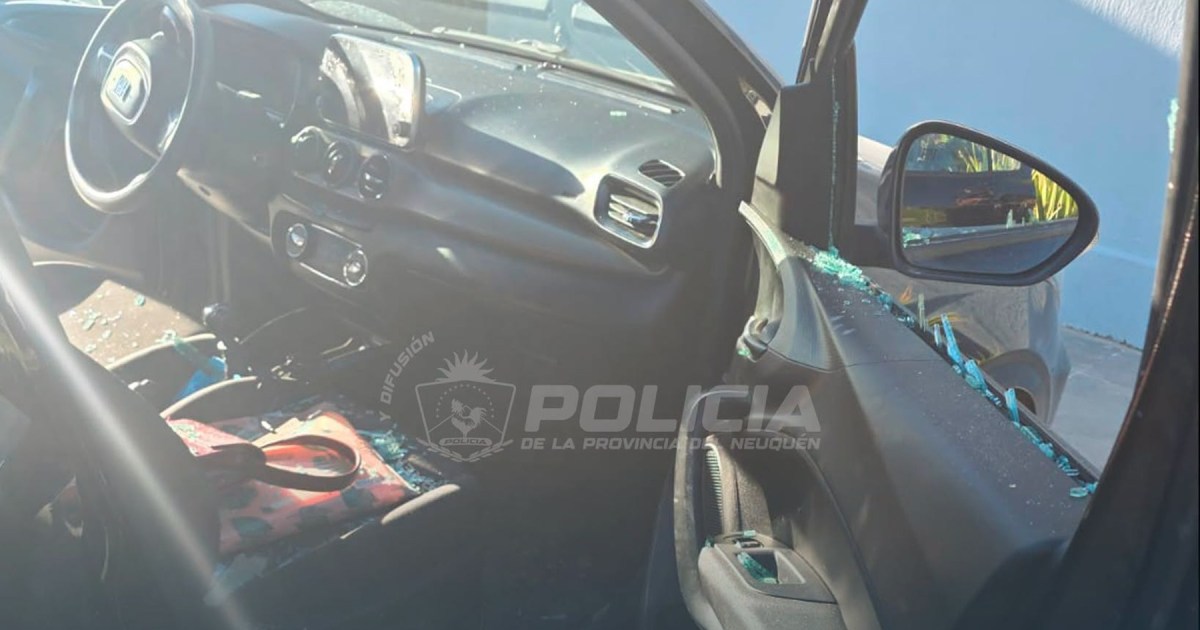 Rescatan a un bebé de 10 meses atrapado en un auto en Neuquén