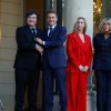 Imagen de Gira en París: tras la apertura de la Argentina Week, Javier Milei se reunió con Macron en el Palacio Elíseo