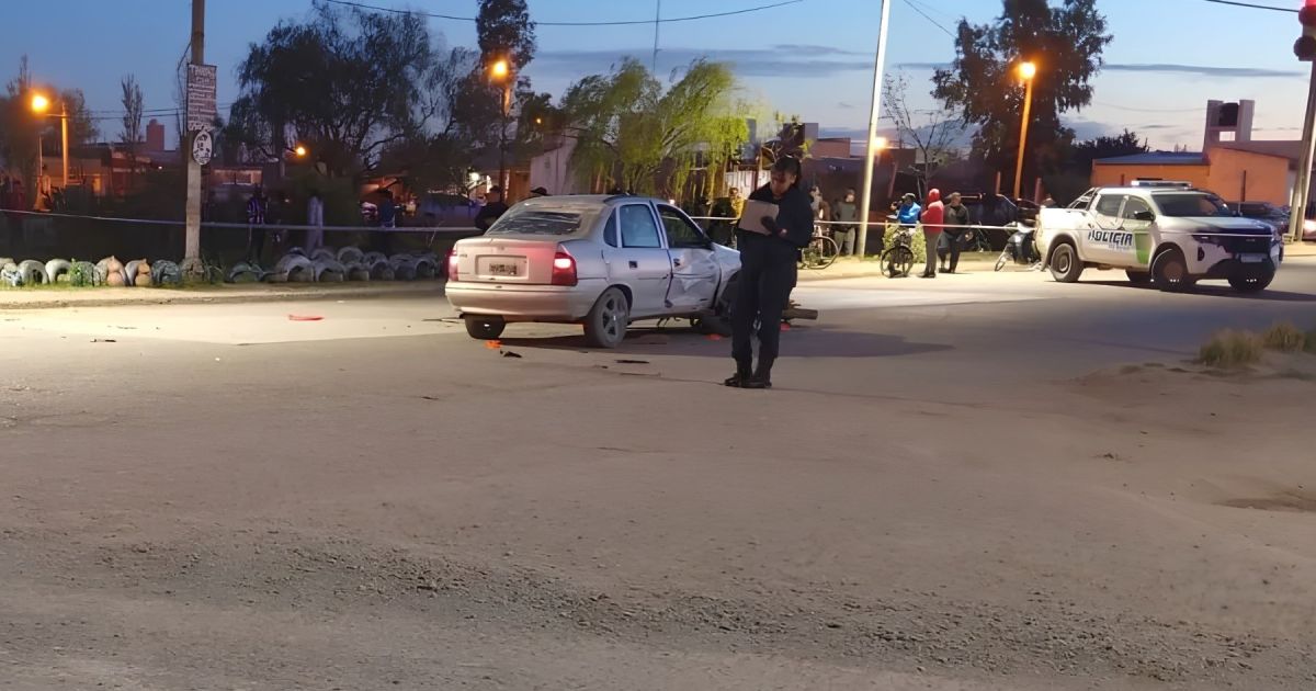 Un joven motociclista de 17 años falleció en un accidente en Viedma