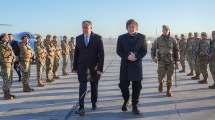 Imagen de Javier Milei aterriza en Neuquén para la AOG Patagonia 2026 y después viaja a España este lunes