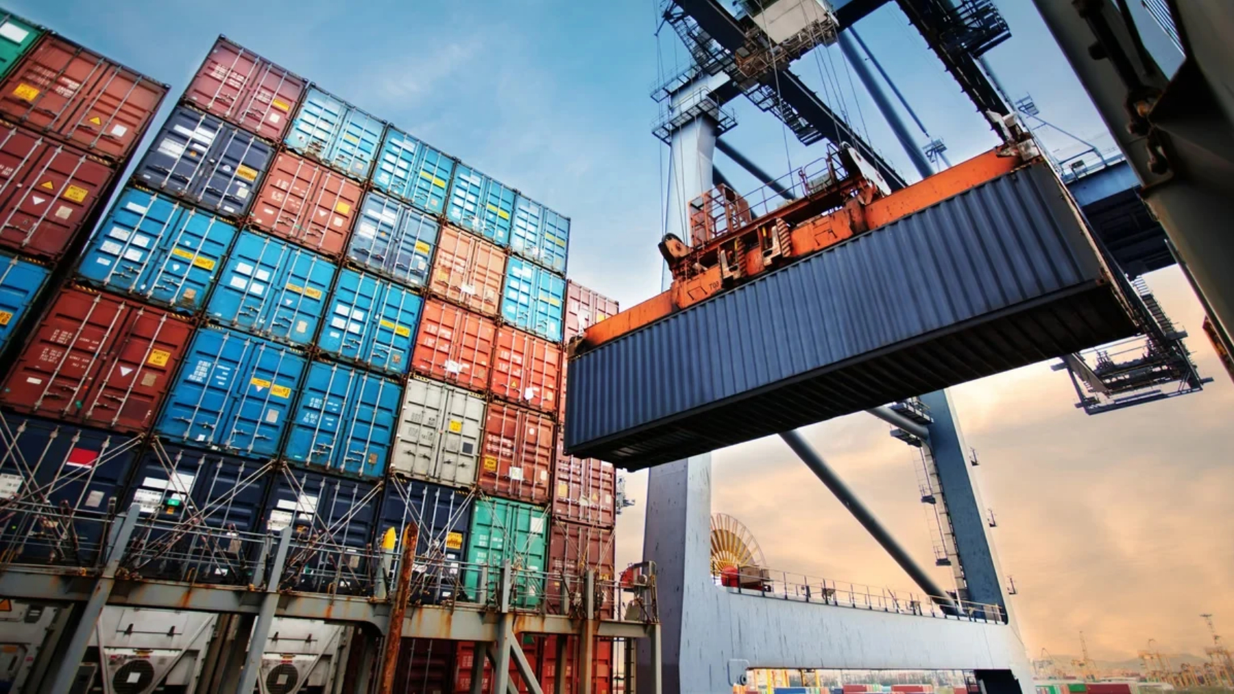 Récord de exportaciones en septiembre: U$S 10.036 millones y superávit comercial triplicado