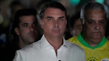 Imagen de Giro inesperado en Brasil: el partido de Flávio Bolsonaro salió a reconocer la reelección de Lula este lunes