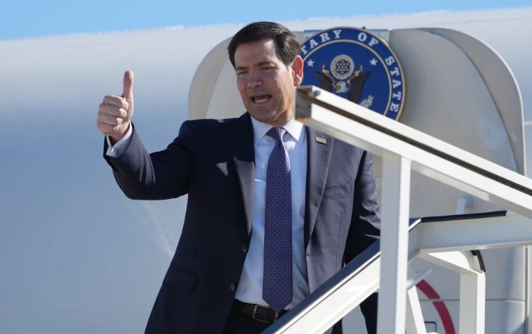 Donald Trump y Marco Rubio recibirán un petrolero con crudo venezolano. Foto: AP. 