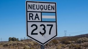 Alerta en Ruta 237: piden transitar con extrema precaución por barro, granizo y agua sobre la calzada
