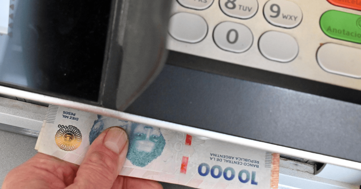 Aumentos salariales para docentes y otros sectores del Estado en Río Negro