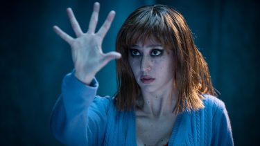 «Suavecita», el unipersonal protagonizado por Camila Peralta, llega al festival Nevadas Escénicas de Bariloche