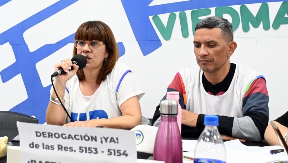 Inostroza y Cifuentes cuestionaron la actual conducción del gremio. Foto: Marcelo Ochoa.