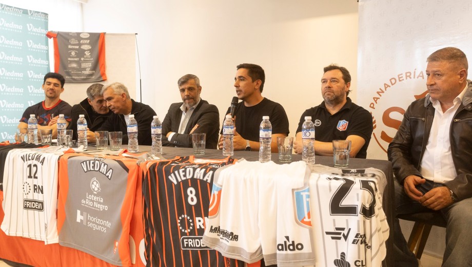 Presentación de Deportivo Viedma