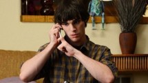 Imagen de Confirmaron la causa de muerte de RJ Mitte, el actor que interpretó al hijo de Walter White en Breaking Bad